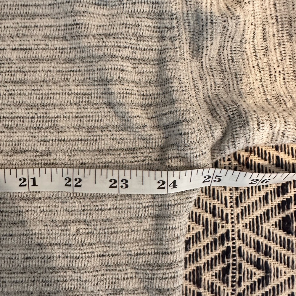 Aerie Women's Gray Crewneck Oversized Sweater Size Small - Picture 5 of 6
